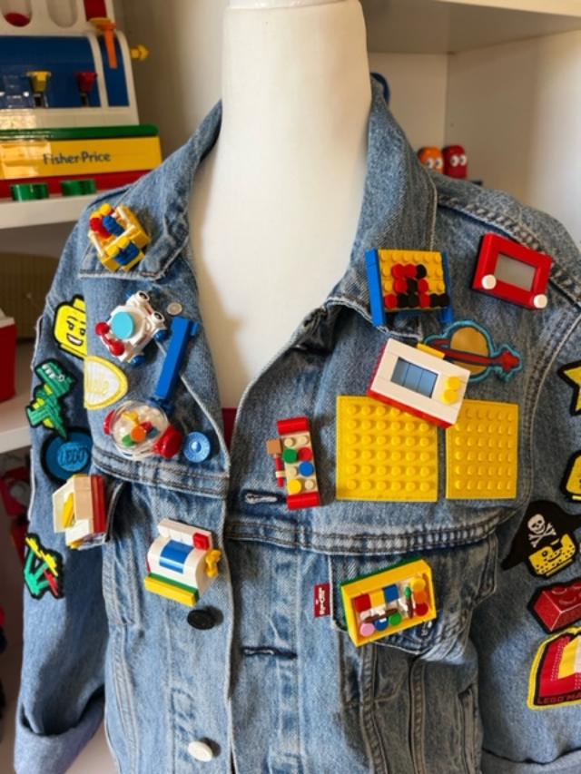 Peg Game Pin